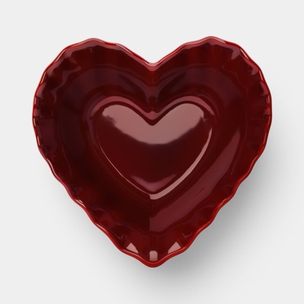 6.6 fl oz nwt Valentine’s Day Stoneware Heart Dip Bowl Red Threshold maroon